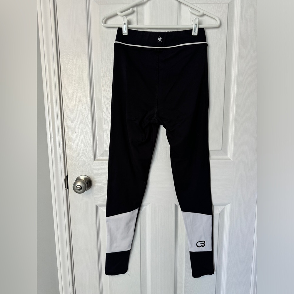 Strut This Cyclebar Black and White Legging